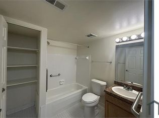 6125 Maplebrook Ln #6125, Flint, MI 48507