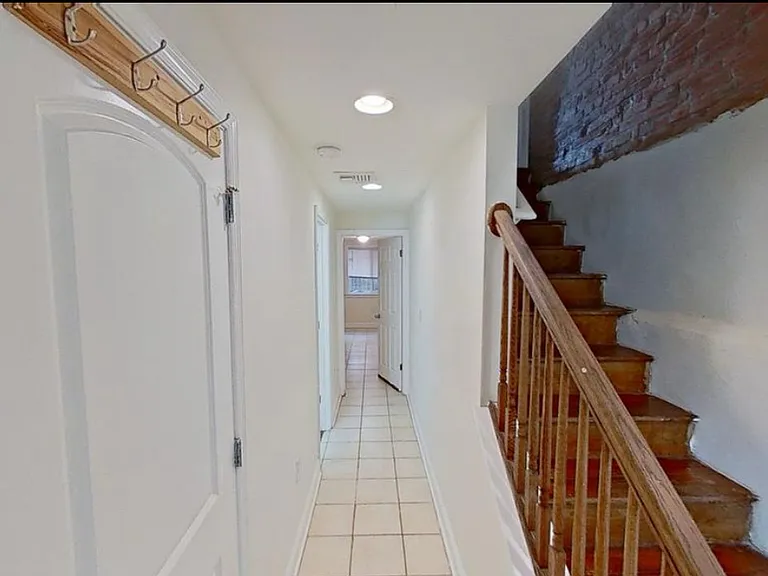 1226 N 16th St #1 — Photo 16