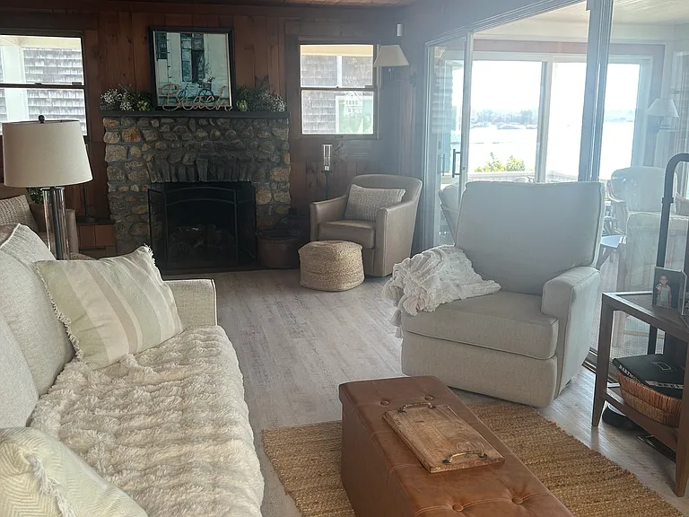 293 Giants Neck Rd — Photo 16