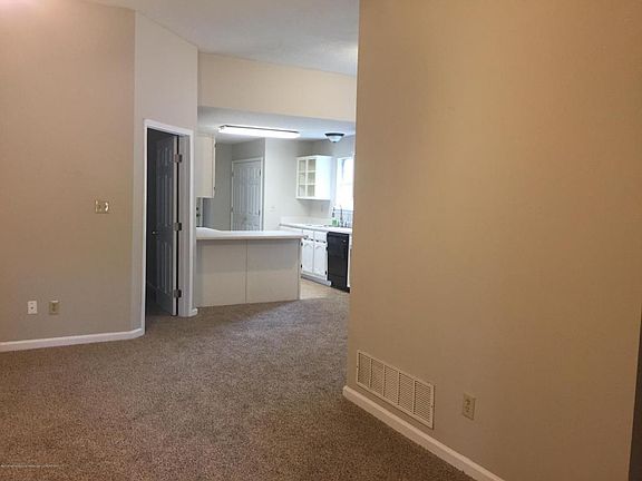 4th image of 7607 Tally Ho Dr E