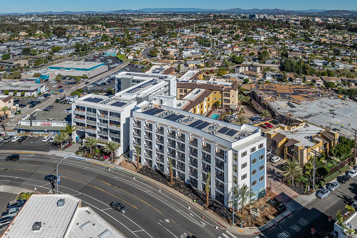 Building Photo - Pacific Heights II