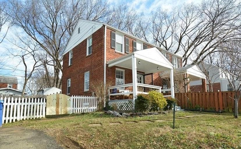 1st image of 2808 Albemarle Dr