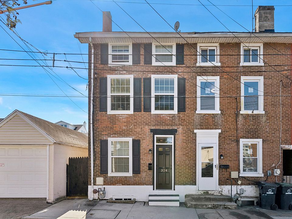 1st image of 324 Prospect St