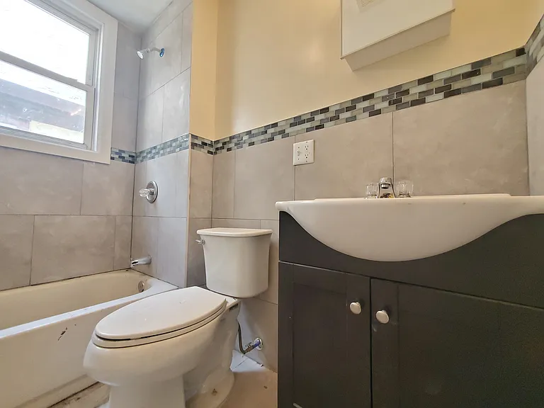 796 S 13th St #1 — Photo 6