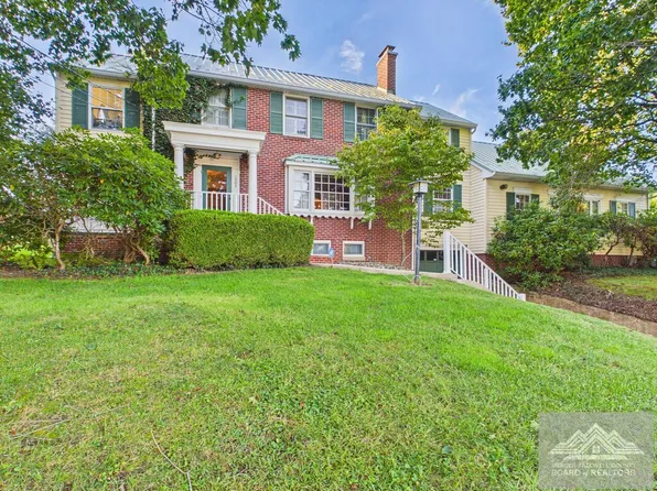1008 Henry St, Princeton, WV 24740