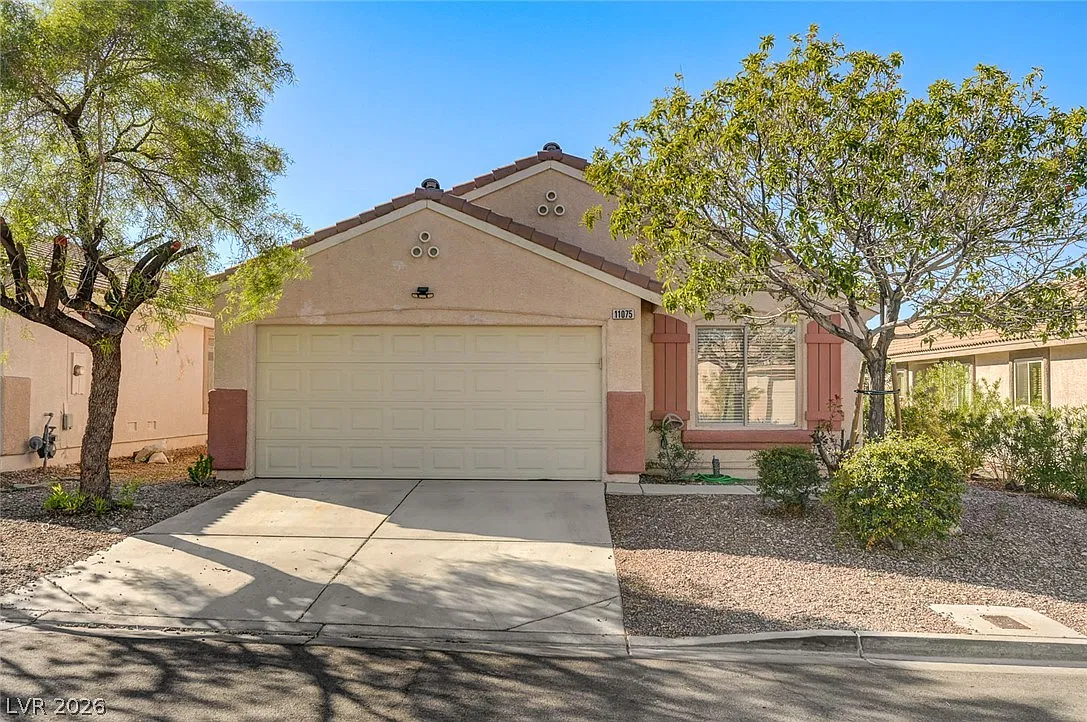 4 bed, 2.0 bath, 1521 sqft, $1,950 — Photo 1