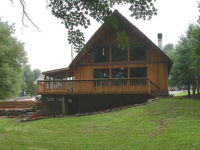 2nd image of 1983 Lakeview Dr E