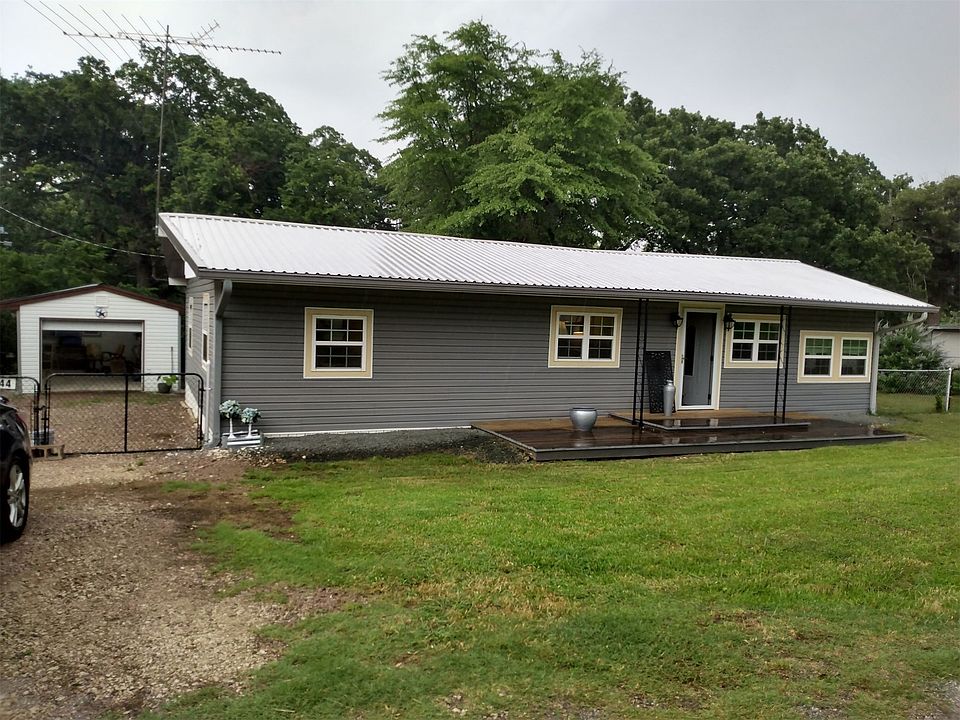 1st image of 44 Richard Dr