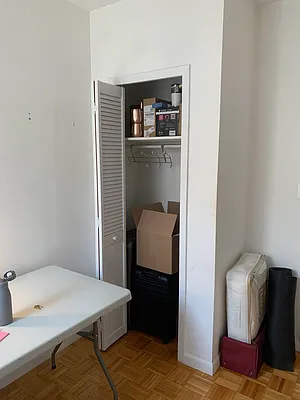 Rented by M.Grossman R.E. Management | media 33