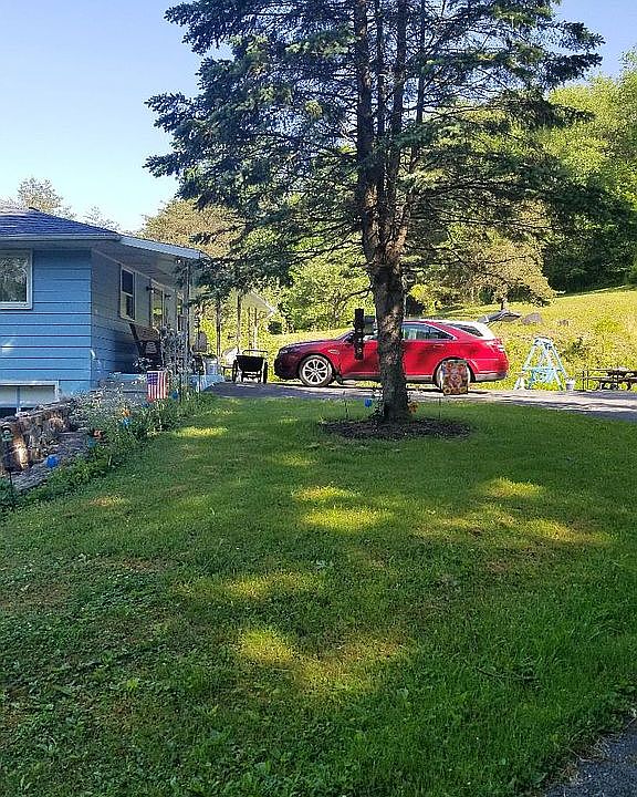 2nd image of 505 Moose Run Rd
