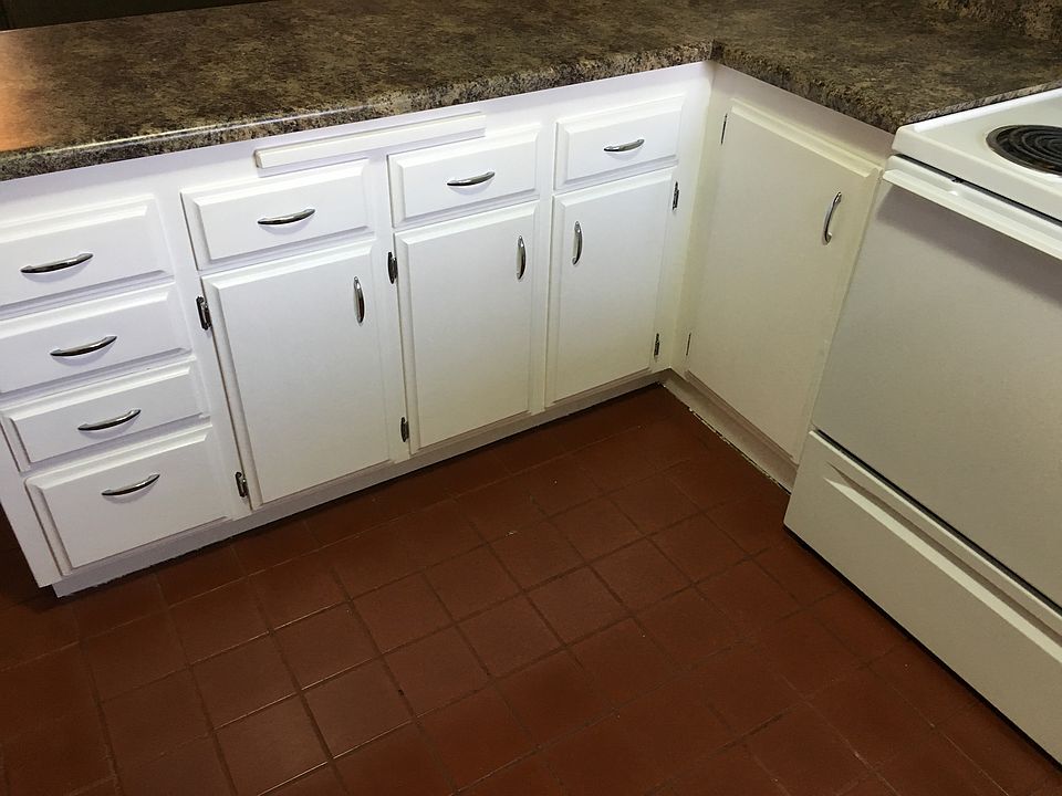 1st image of 5913 Vegas Dr