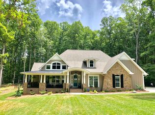 626 Cherokee Farms Trl, Clover, SC 29710