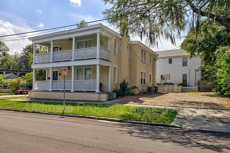 2 bed, 1.0 bath, 1553 sqft, $2,495 — Photo 2