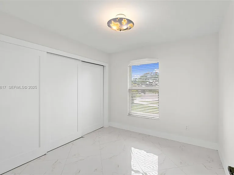 13611 SW 77th St — Photo 31