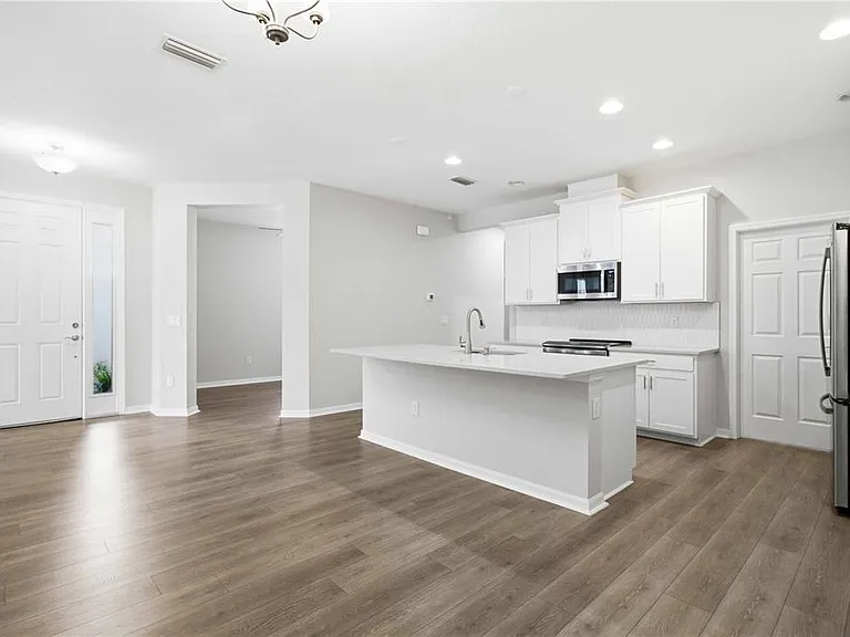 5918 Fiore Dr — Photo 7