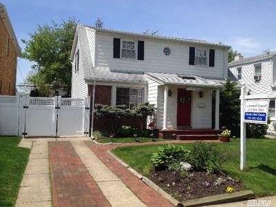 2310 206th St, Bayside, NY, 11360