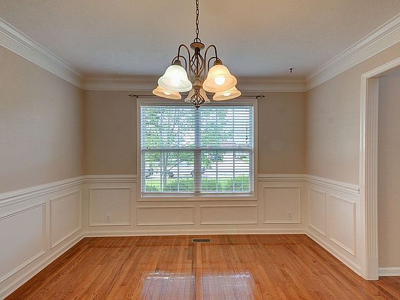 4th image of 432 Winding Bluff Way