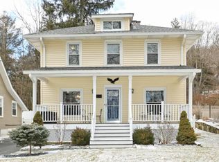 18 Pleasant Ave, Pleasantville, NY 10570