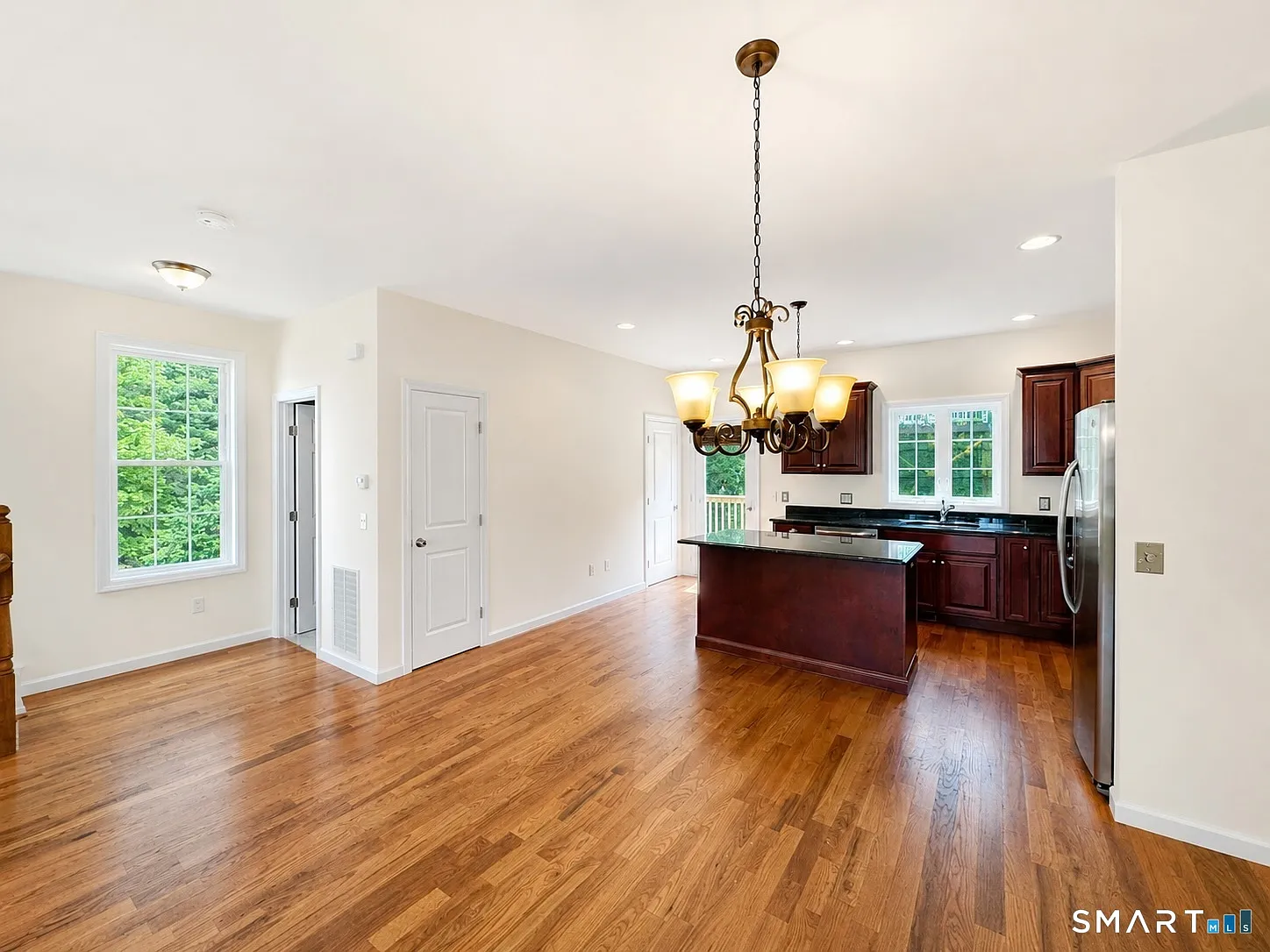 2 bed, 2.5 bath, 1774 sqft, $3,300 — Photo 4