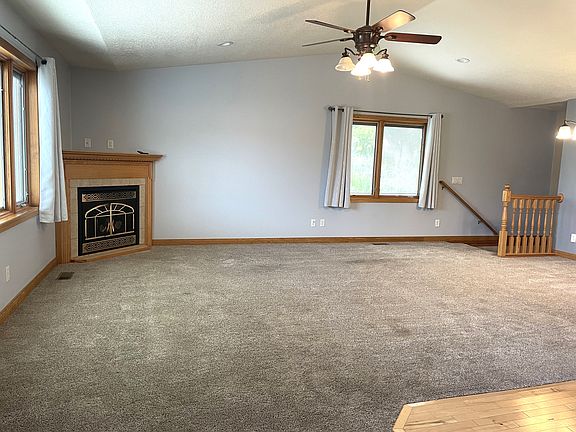 3rd image of 336 Cottage Hill Ln