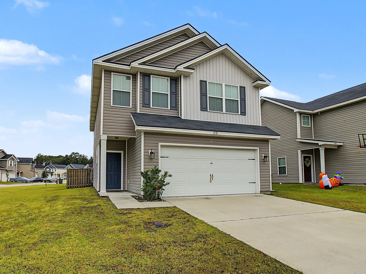 618 Fairview Circle - 1 — Photo 1
