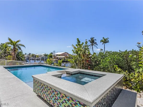 2443 Sycamore St, Saint James City, FL 33956