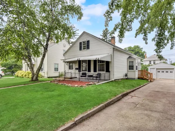 387 E 9th St, Fond Du Lac, WI 54935
