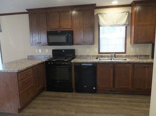 274 W Woodside Ter, Holland, OH 43528