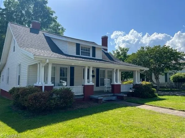 425 N Bridge St, Eden, NC 27288