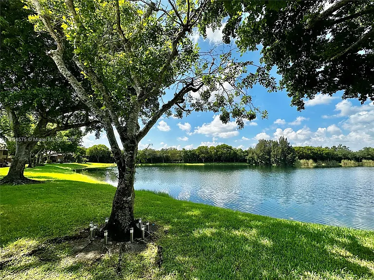 4245 S Pine Island Rd #1 — Photo 7
