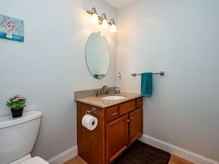 25 Village Dr — Photo 16
