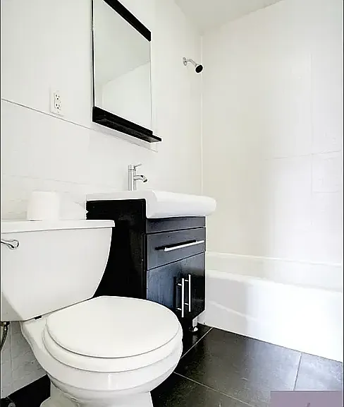36 Cooper St #3B — Photo 8