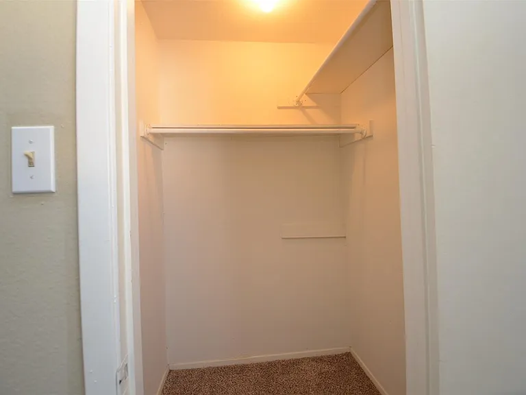 5993 Allday Dr #B — Photo 36