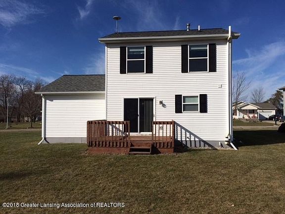 3rd image of 1281 Porter Dr