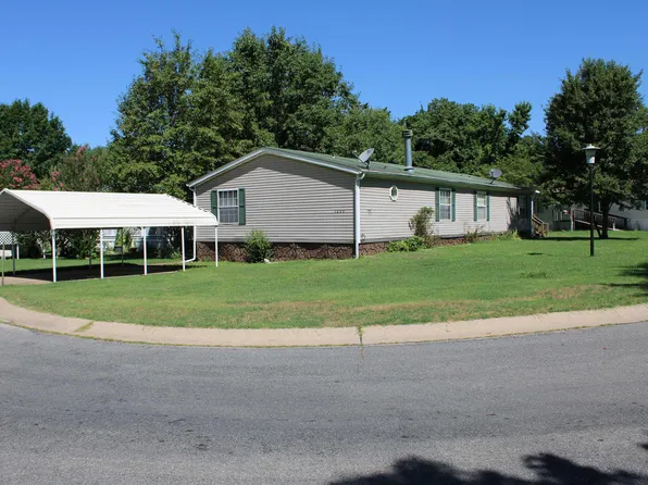 1230 Glenbriar Ct, Mountain Home, AR 72653