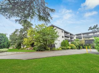 1002 McKenzie Ave #412, Saanich, BC V8X 4B5