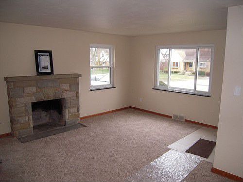 3rd image of 1201 Larriwood Ave