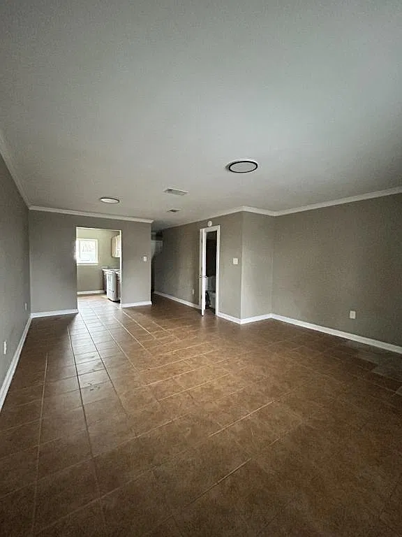 1312 Jasper Ave — Photo 2
