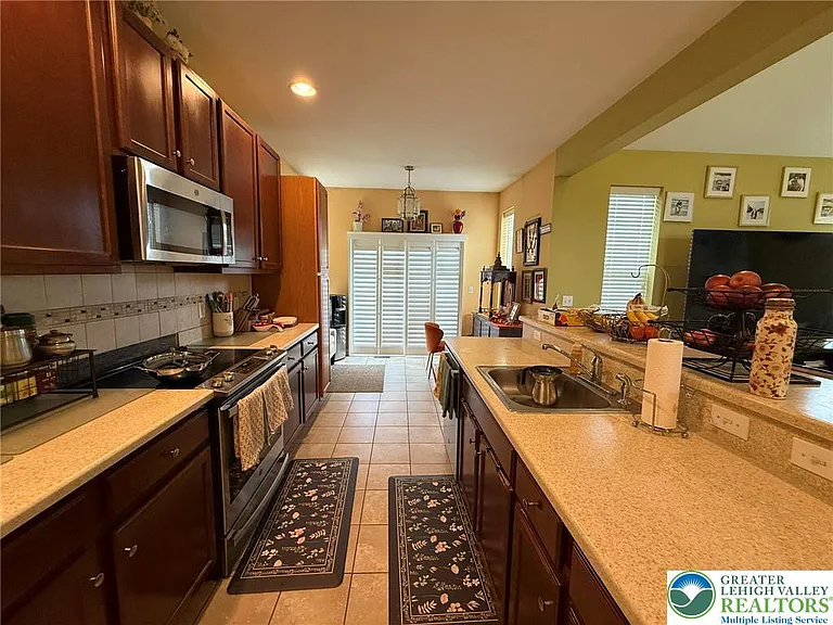 835 Holly Blue Way — Photo 14