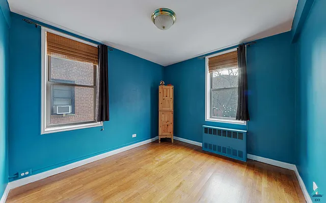 Sold by EXR | media 5