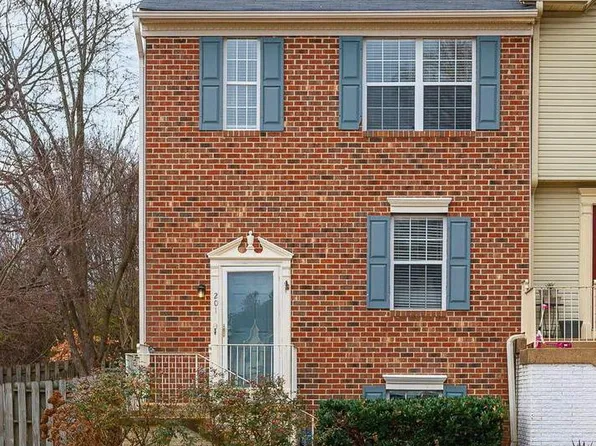 201 Mews Ct, Stafford, VA 22556