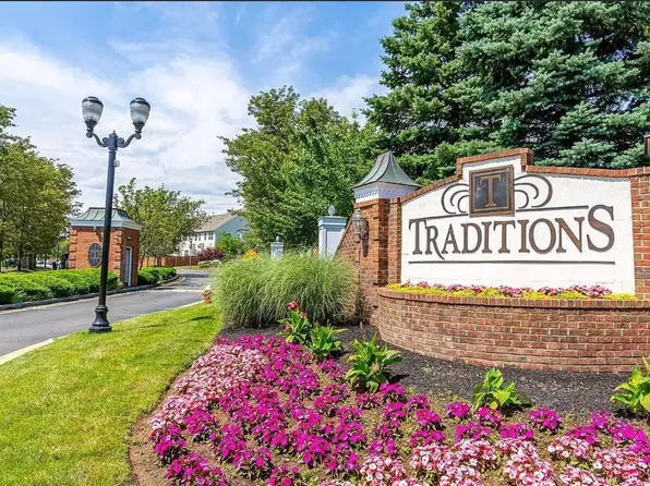 727 Lucy Ct, South Plainfield, NJ 07080
