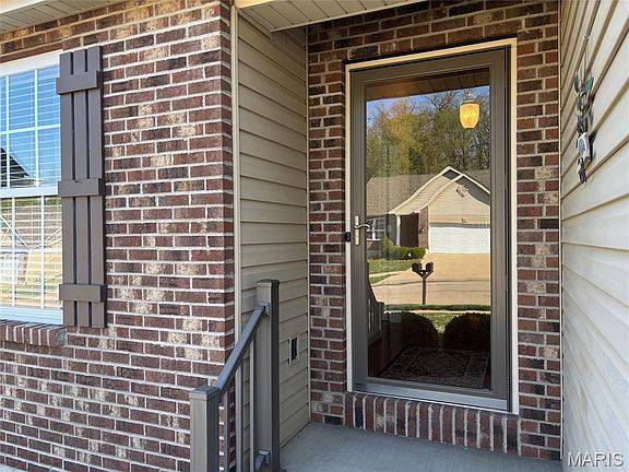 2nd image of 20 Parkville Ln