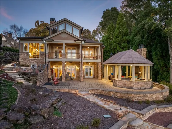 207 Passion Flower Way, Sunset, SC 29685