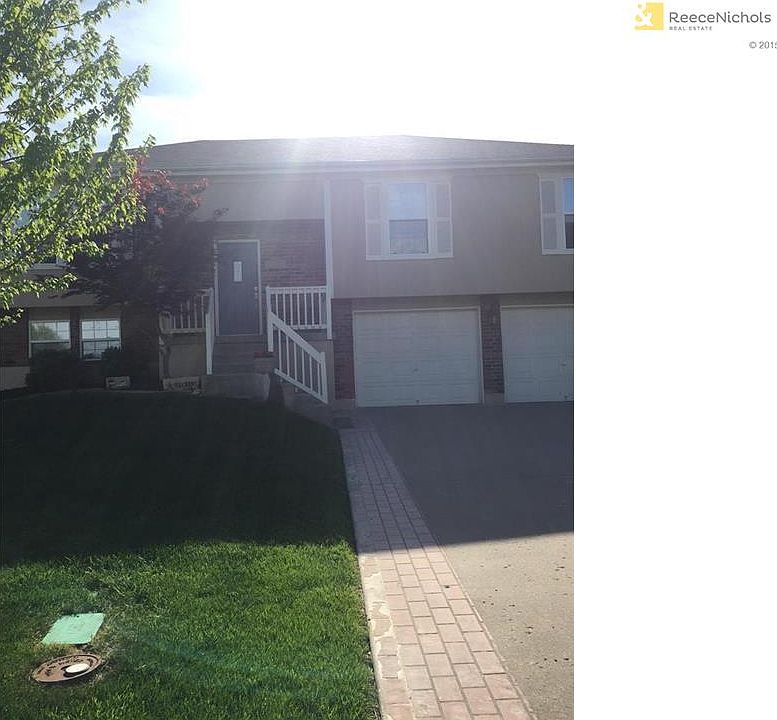 1st image of 1333 SW Graystone Cir