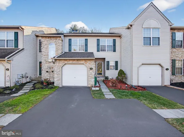 3 Oxford Ct, Eagleville, PA 19403
