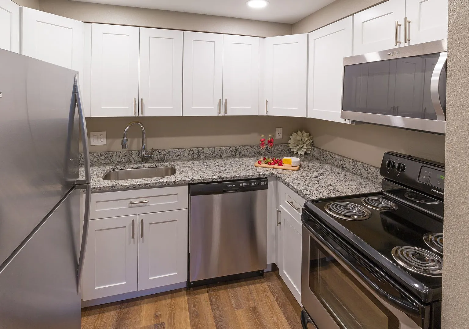 Convenient Living near Historic Humboldt District! — Photo 2