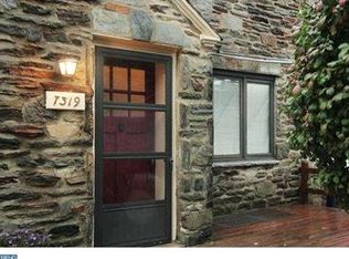 7319 Sherwood Rd, Philadelphia, PA 19151