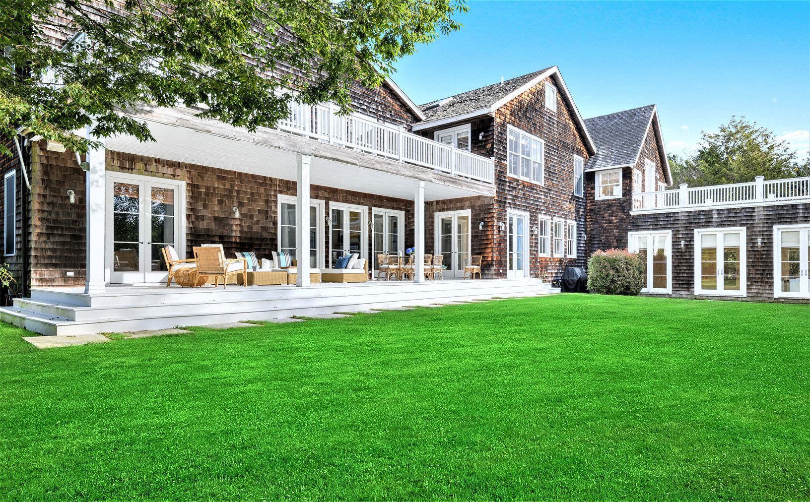  large lawn