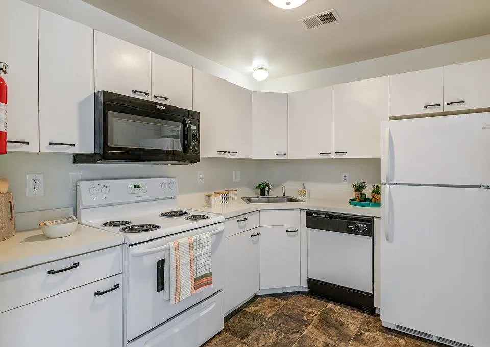 Seagrass Cove Apartment Homes